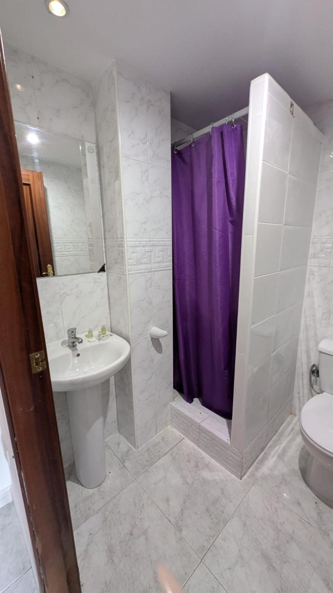 Hostal Europa Tarragona Esterno foto